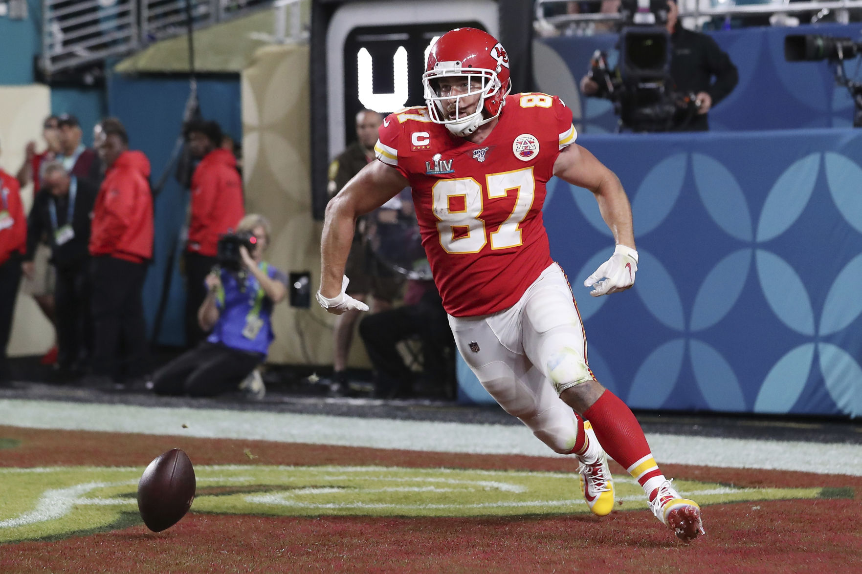 Offense: TE Travis Kelce